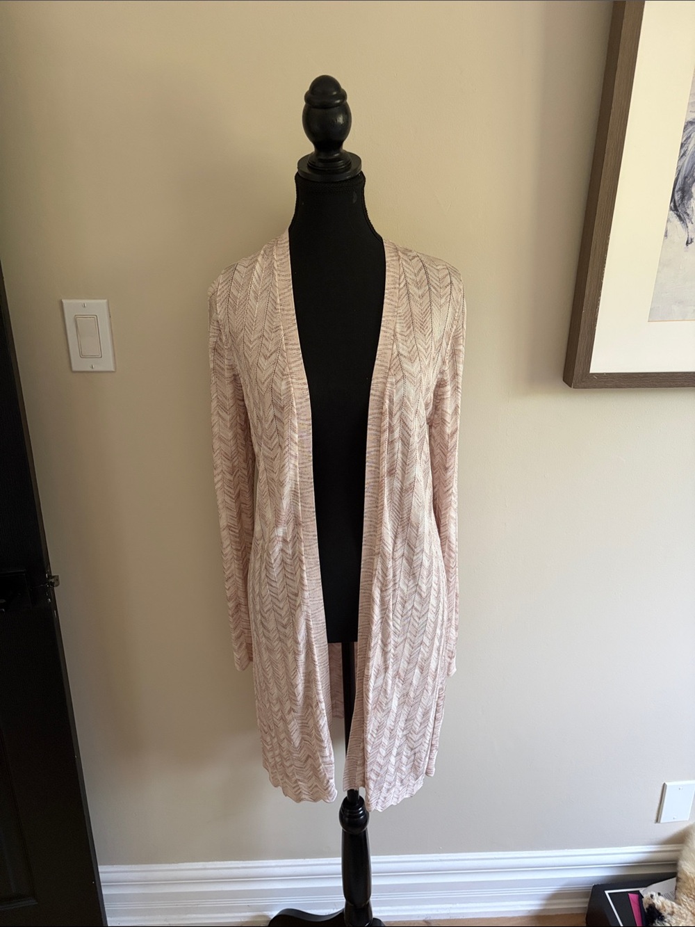 White House Black Market Blush Chevron Open-Front Cardigan